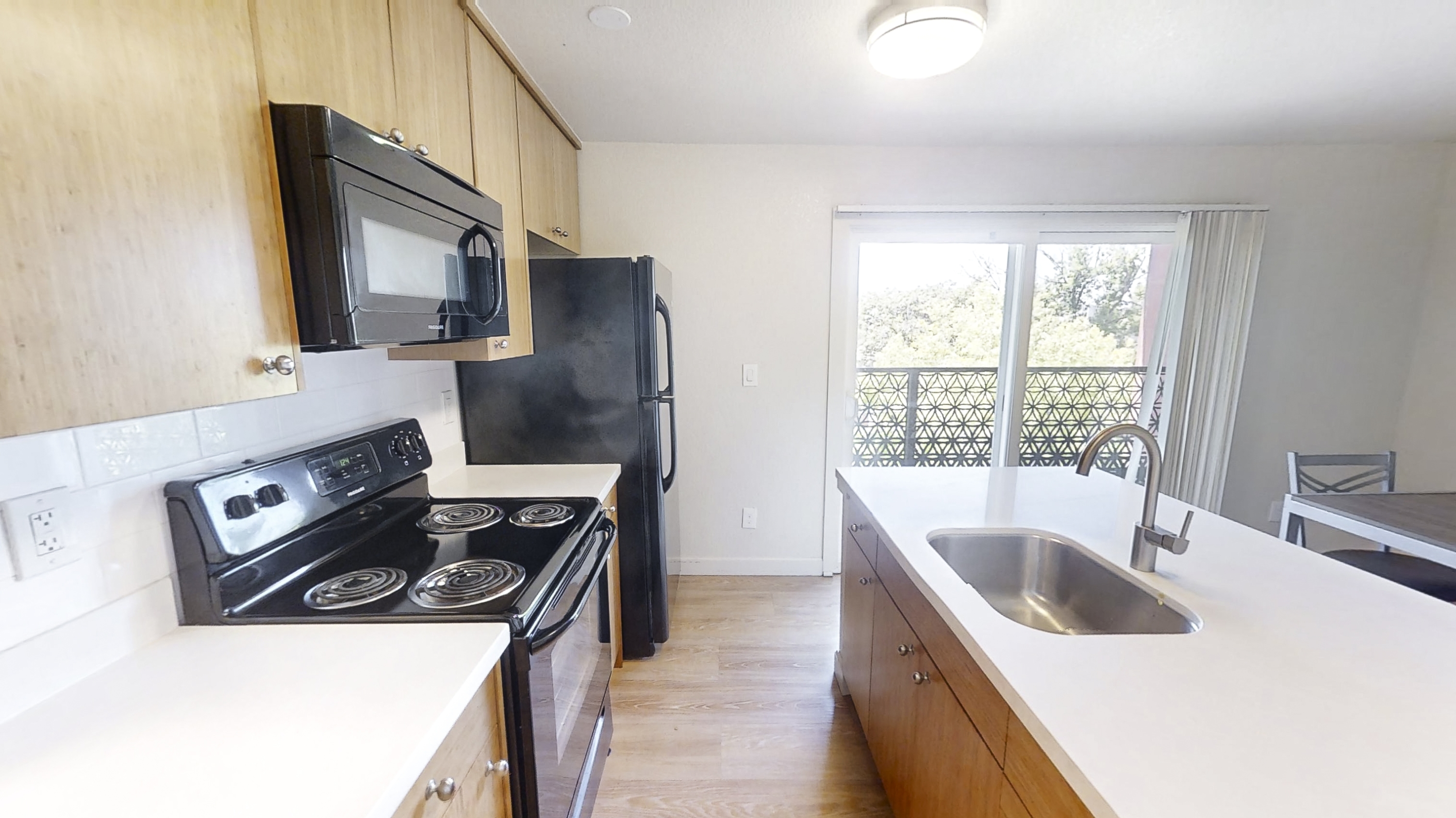 2437 Piedmont Ave. -301