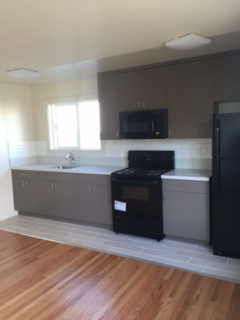 2398 Parker St -1